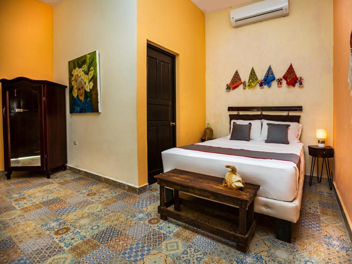 Casa Aluxes Hotel Valladolid  Zewnętrze zdjęcie