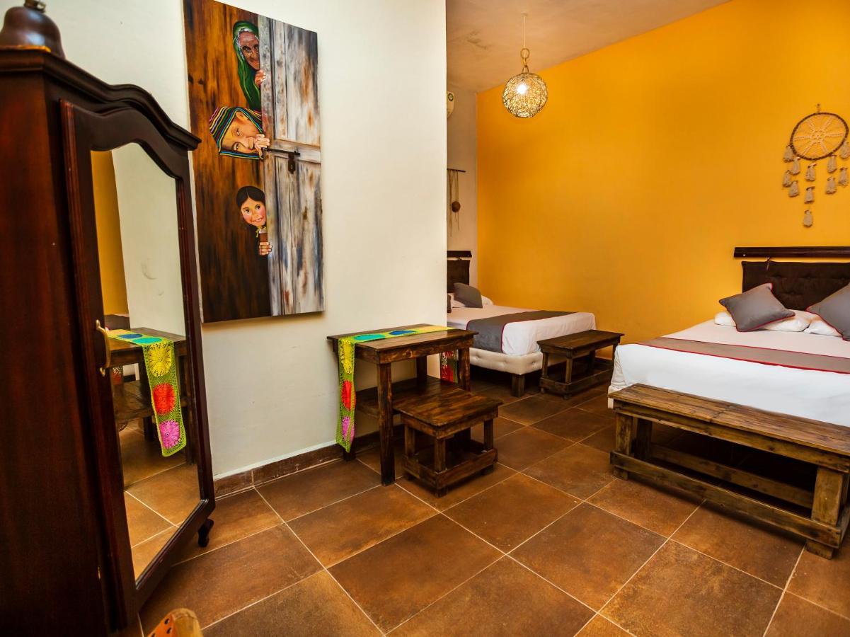Casa Aluxes Hotel Valladolid  Zewnętrze zdjęcie