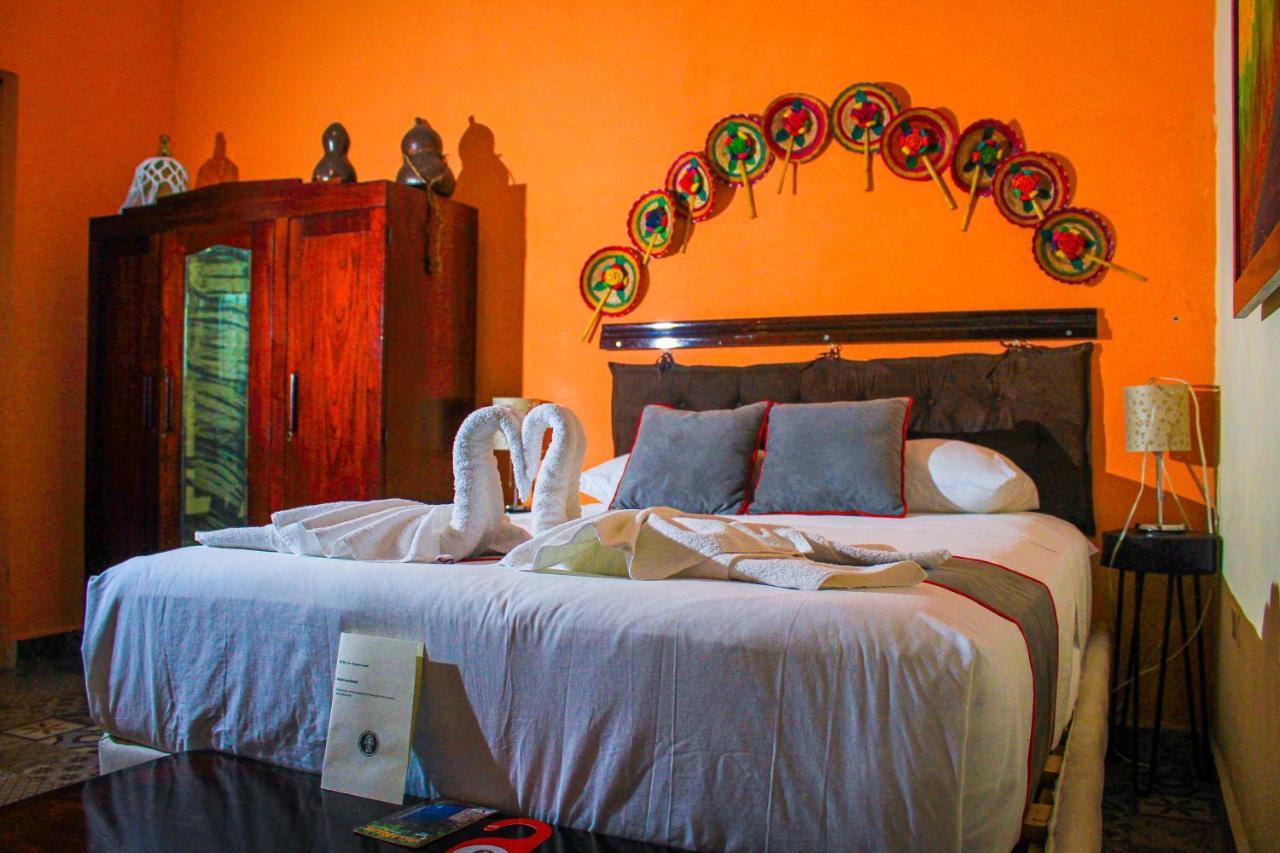 Casa Aluxes Hotel Valladolid  Zewnętrze zdjęcie